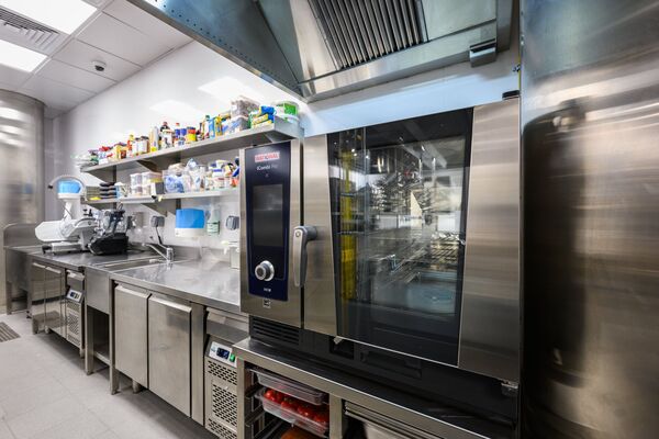 Rational iCombi Pro oven at Myata Platinum, supplied by Cleresdyne